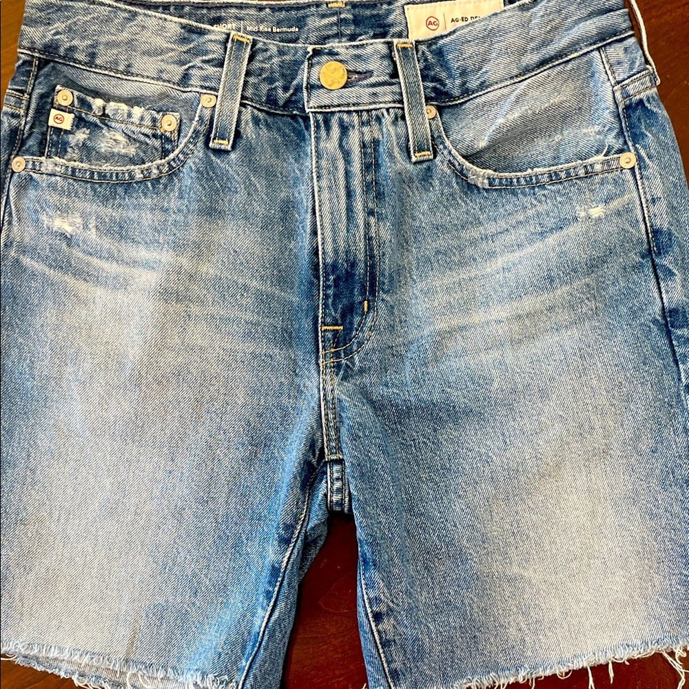 Ag Adriano Goldschmied Light Blue Ex-Boyfriend Mid-Rise Bermuda Jean Shorts. EUC